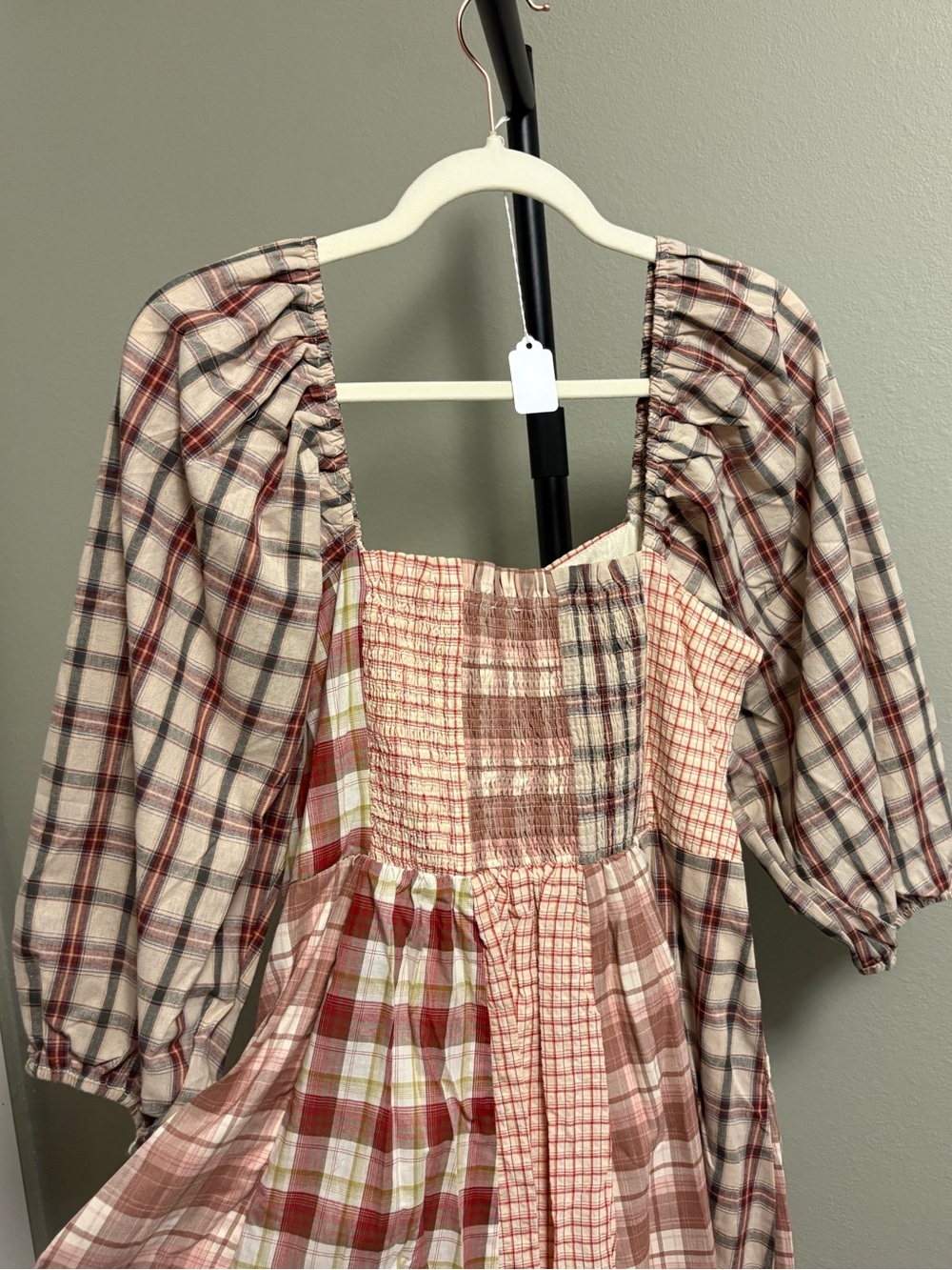 Red Plaid Maxi Dress with Square Neck and Puff Sleeves - Picture 2 of 4